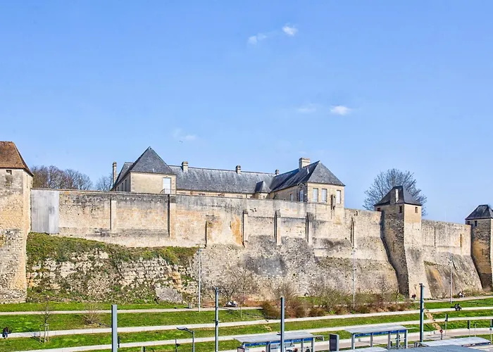 Le Tilleul - Centre - Parking Prive - Wifi Caen