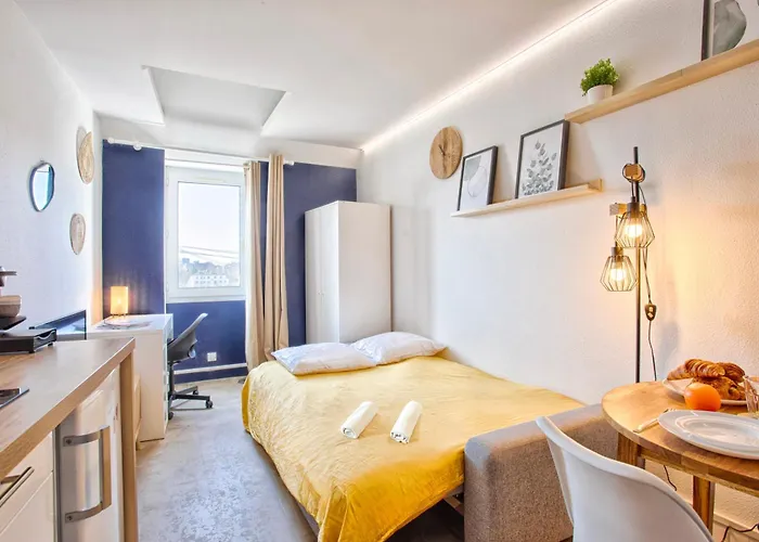 Le Tilleul - Centre - Parking Prive - Wifi Caen